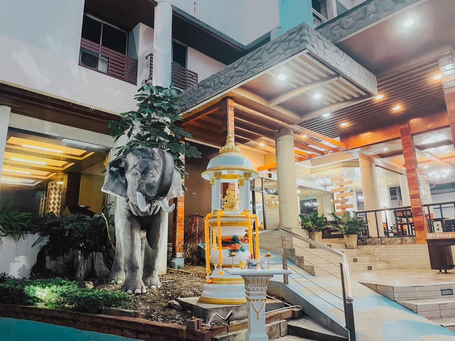 Hotel De Khuvieng Chiang Mai Exteriör bild